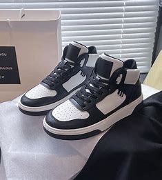 Giày thể thao size 41