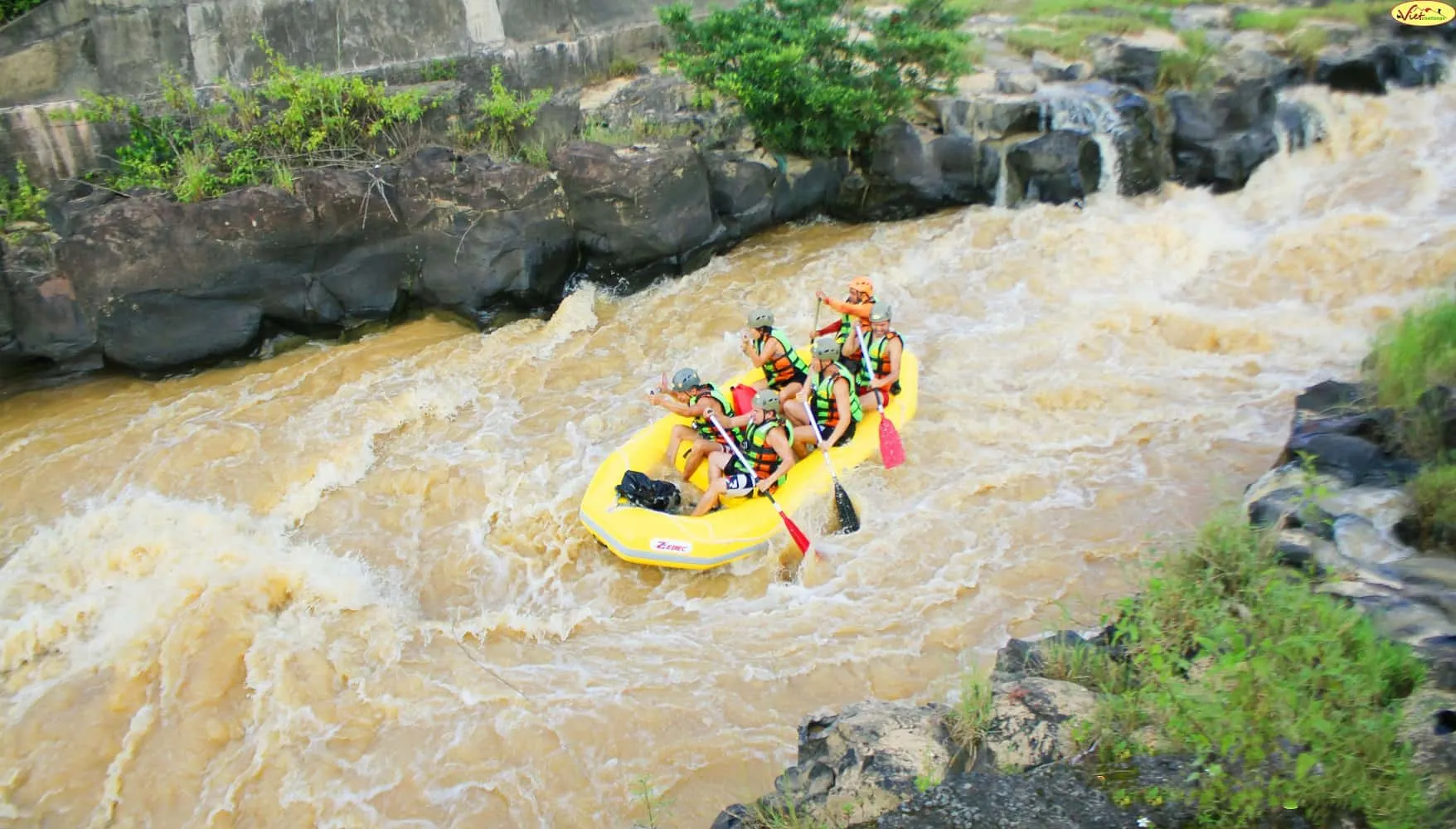 Rafting Tour on Tuyen Lam Lake - Da Lat image