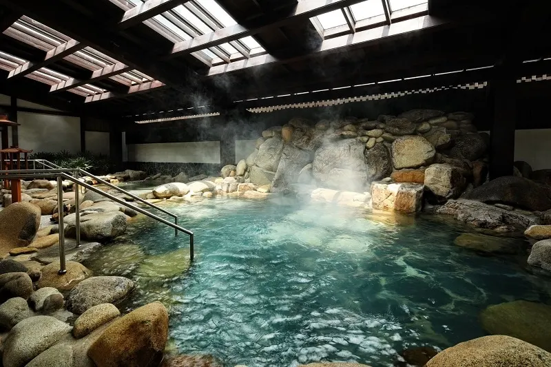 Onsen mineral bath in Quang Ninh - Yoko Onsen Quang Hanh 4
