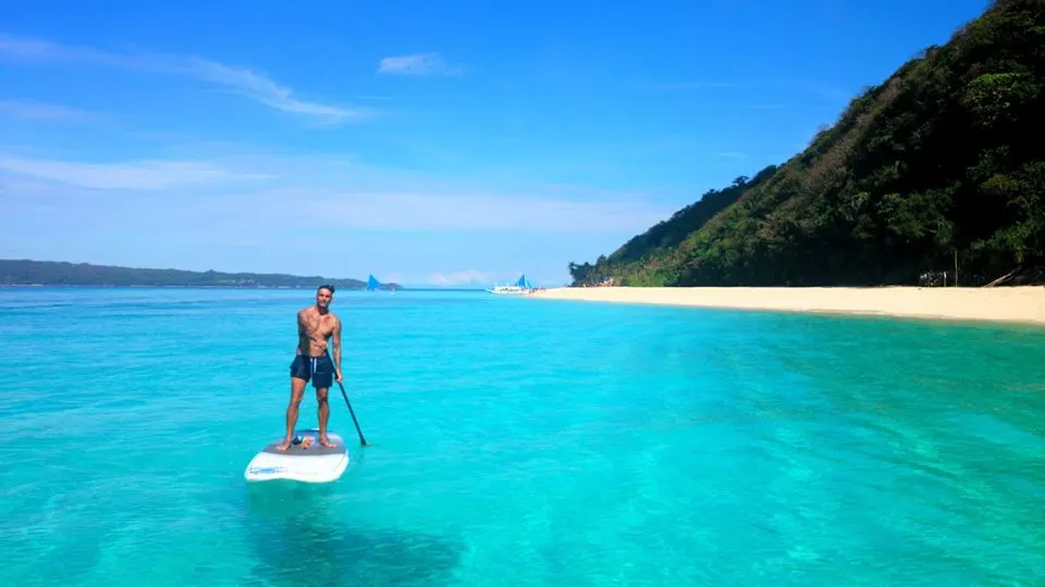 Boracay Stand Up Paddleboarding (SUP) 30 Minutes Experience 4