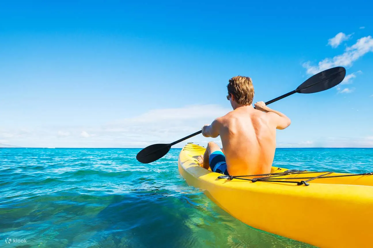 Boracay Kayak Experience 30 Minutes image