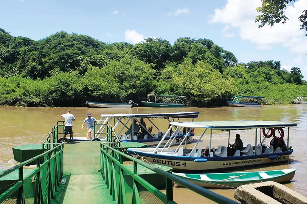Palo Verde National Park & Guaitil Pottery Tour 3