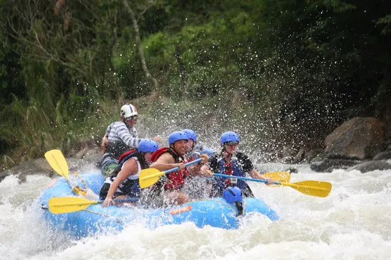 Naranjo River Rafting (III-IV) in Manuel Antonio 3