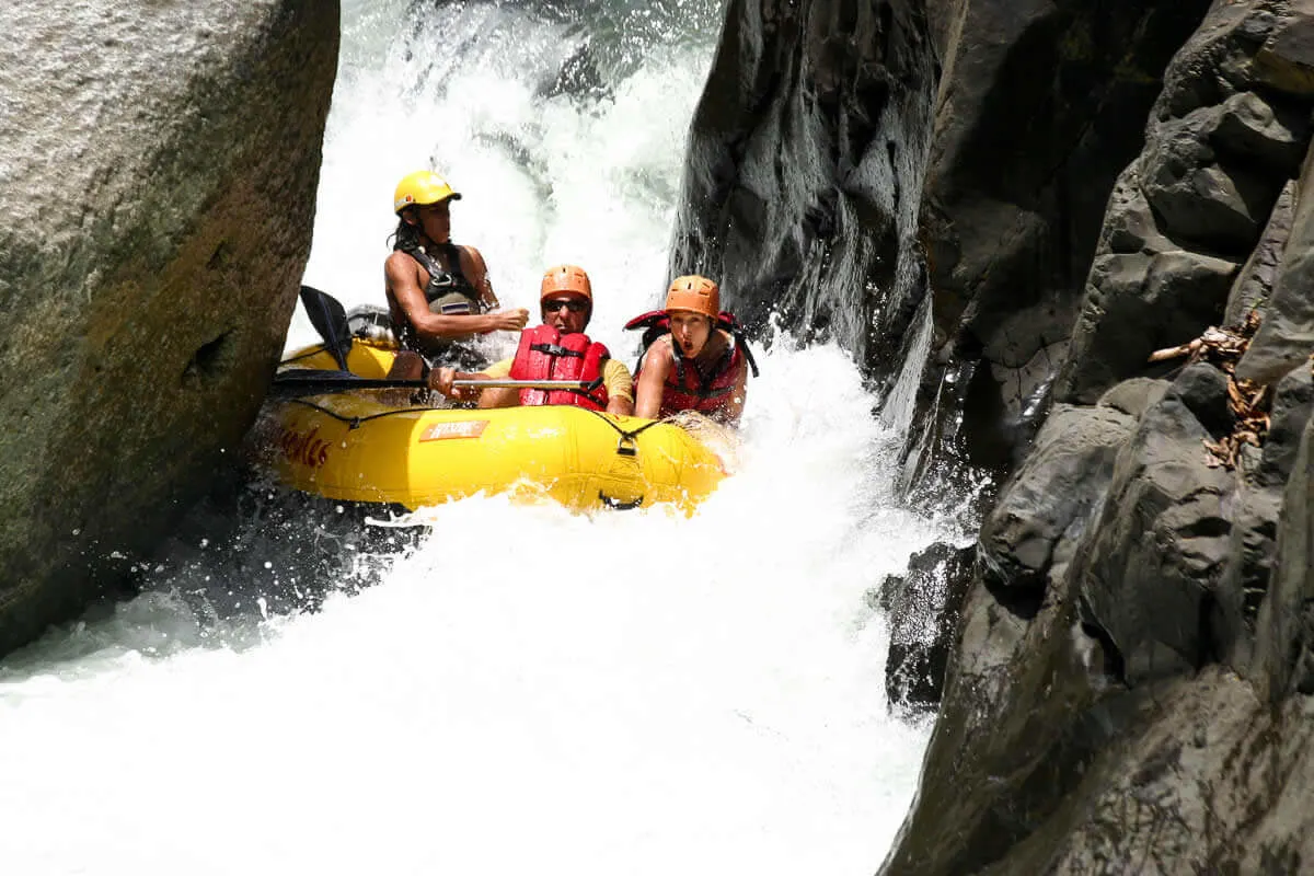 Naranjo River Rafting (III-IV) in Manuel Antonio 4