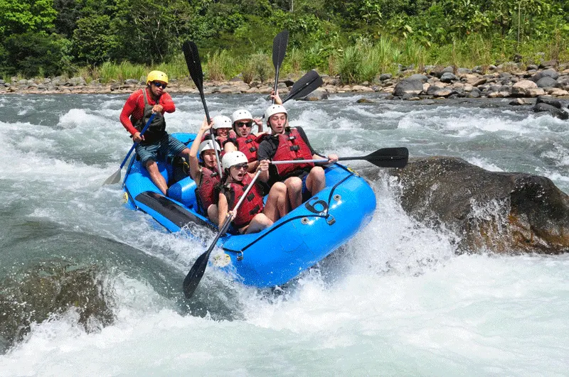 Savegre River White Water Rafting Class III Rapids from Manuel Antonio 2
