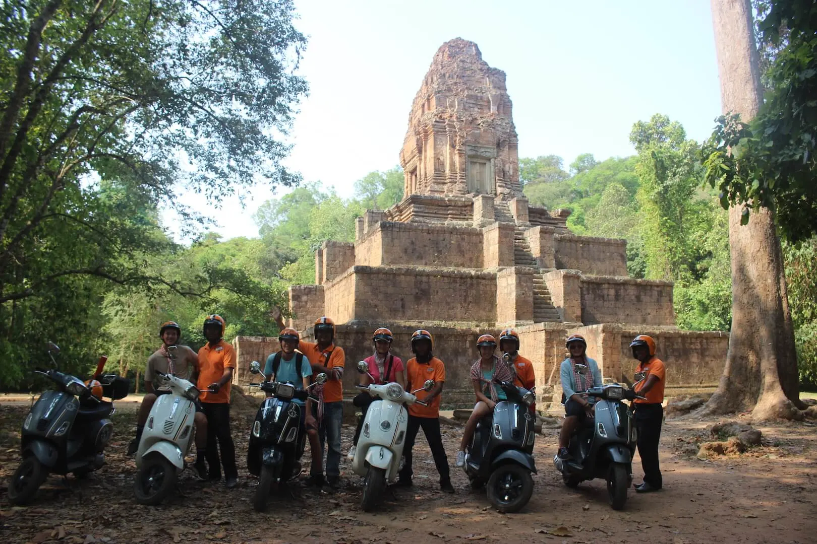 Sunrise Angkor Wat Vespa Tour in Krong Siem Reap image