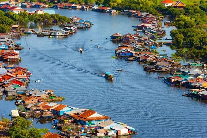 Tonle Sap Lake and Kompong Khleang Floating Village Tour image