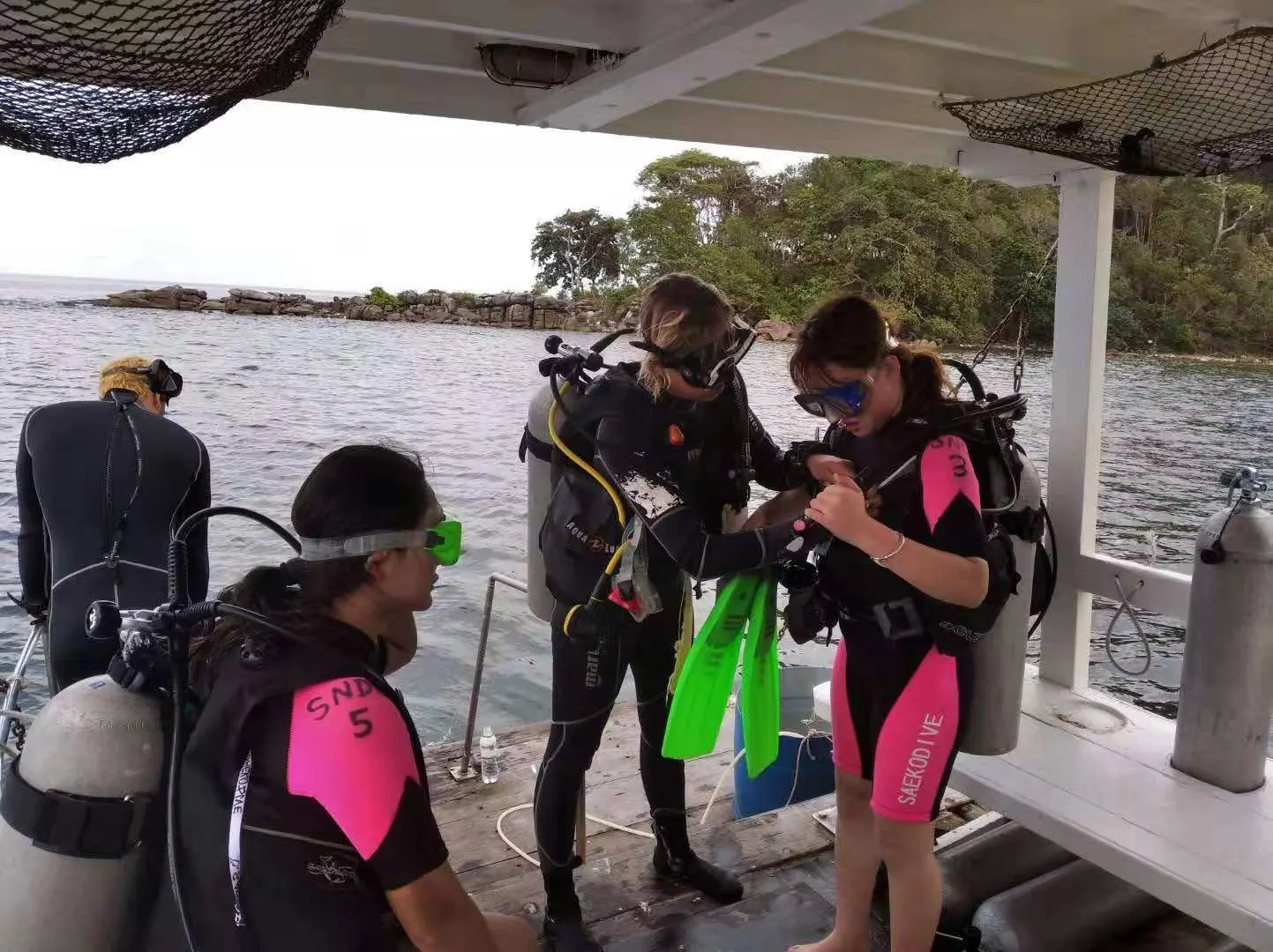 Discover Scuba Diving in Koh Rong Sihanoukville 4