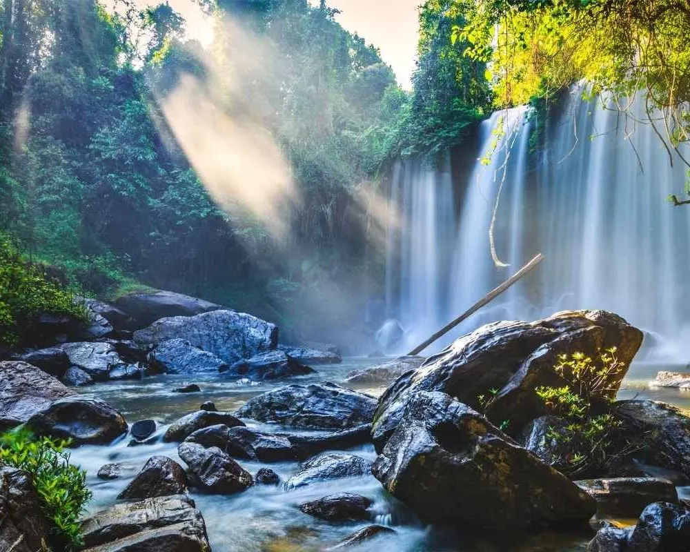 Kulen Waterfall Tour with 1000 Lingas and Reclining Buddha at Phnom Kulen National Park image