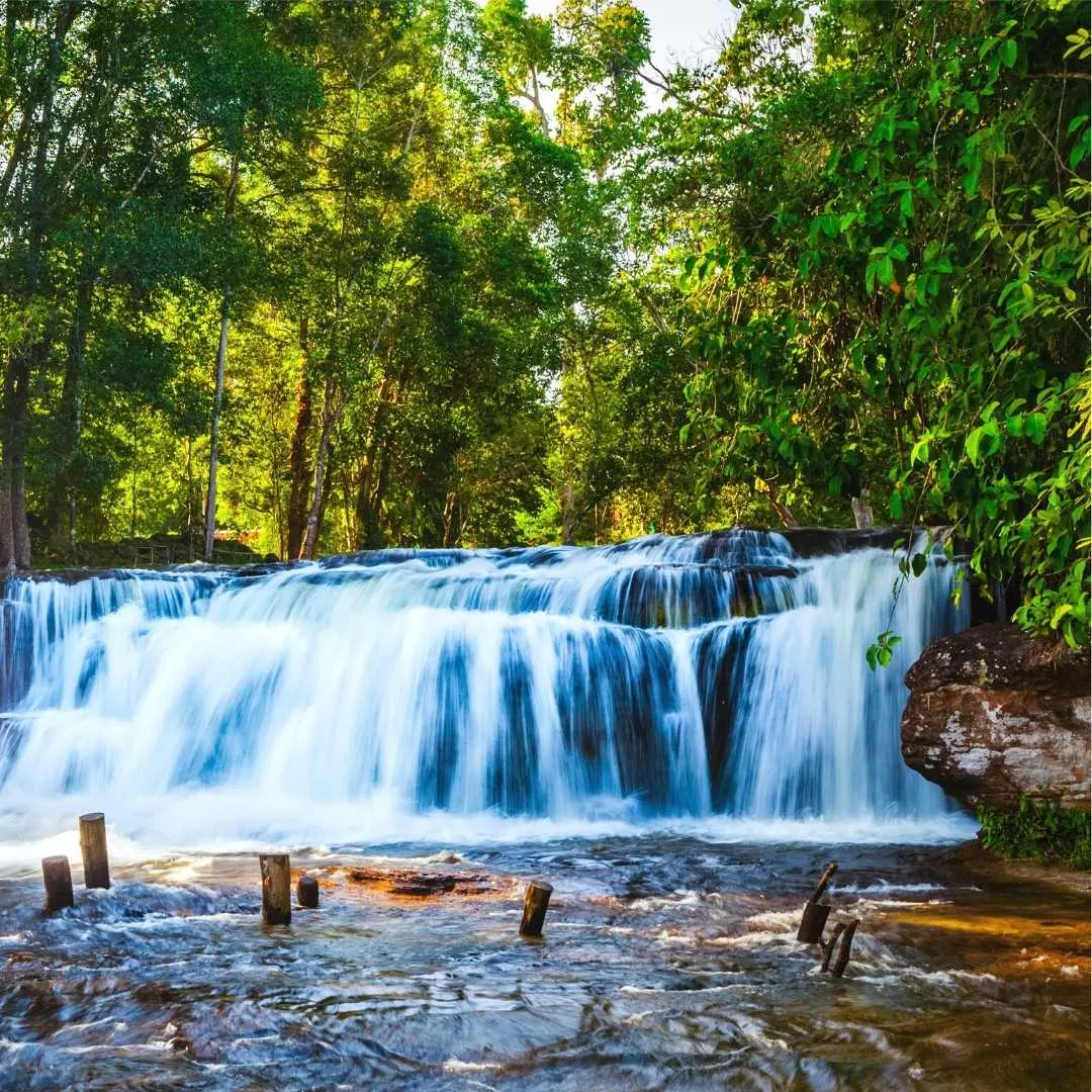 Kulen Waterfall Tour with 1000 Lingas and Reclining Buddha at Phnom Kulen National Park 2