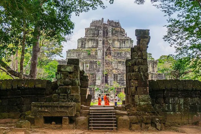 Tour at Koh Ker & Beng Mealea Temple (Jungle Temple) image