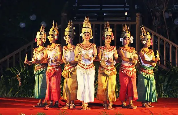 Apsara Performance Show + Buffet Dinner in Siem Reap 3