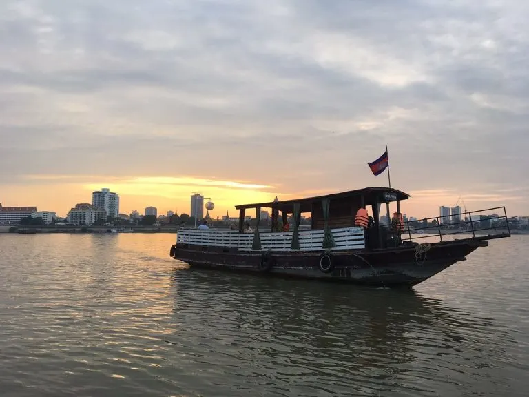 Mekong River Sunset Cruise Tour 3