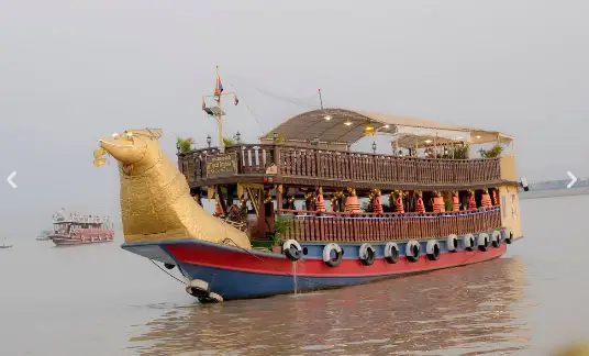 Private Cruise Tour in Phnom Penh 2