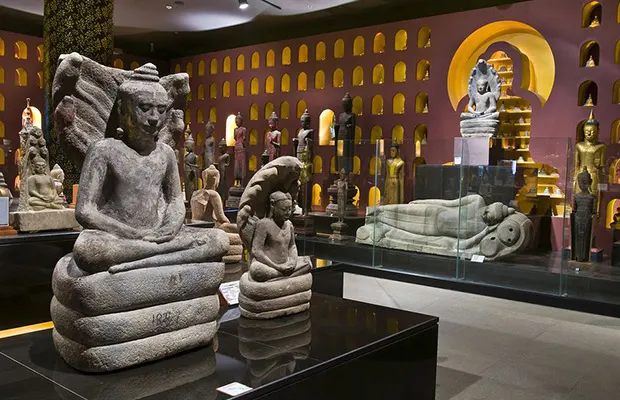 Angkor National Museum Tour in Siem Reap 2