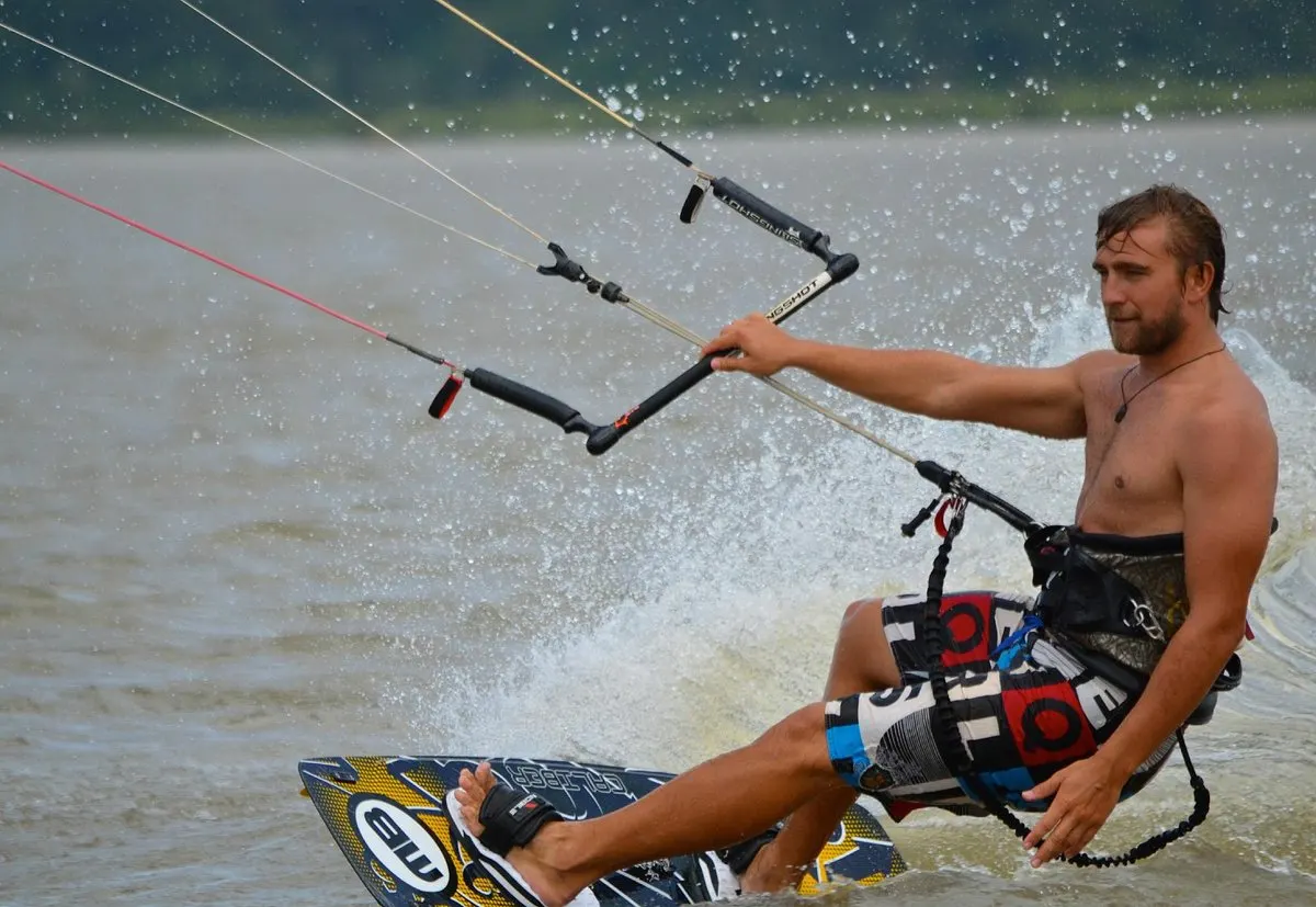 Kiteboarding Discovery Lesson in Kampot Cambodia image