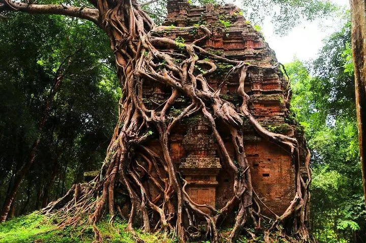 Sambor Prei Kuk Temples Tour in Siem Reap 3