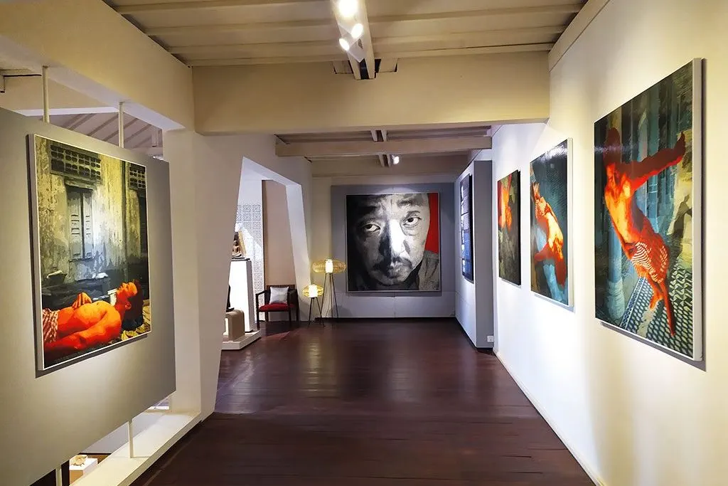 Explore Theam's Gallery in Siem Reap 2