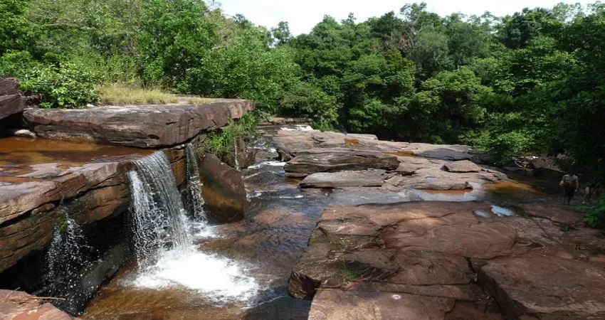 Kbal Chhay Waterfall & Sihanoukville City Tour image