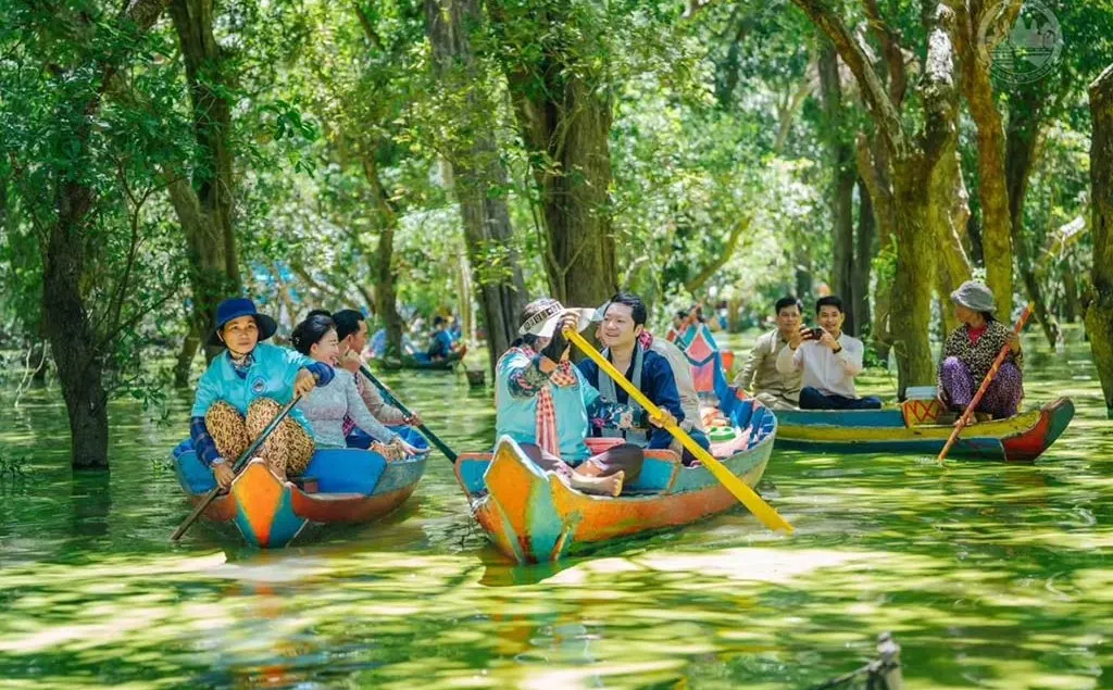 Kompong Phluk Floating Village Tour of Siem Reap 2
