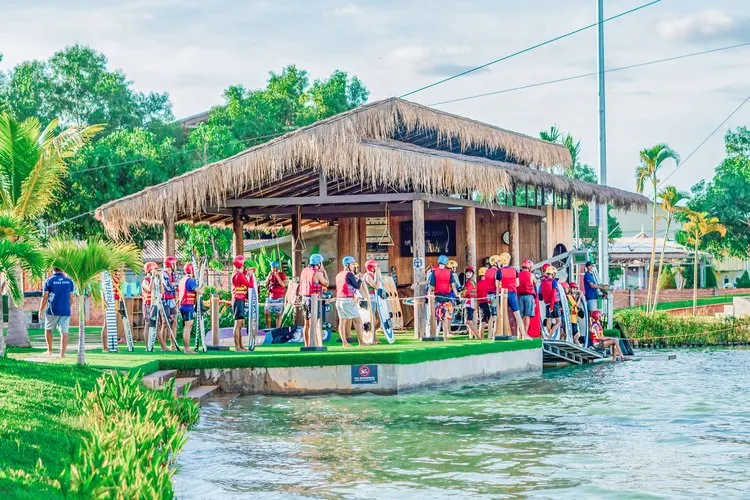 Wakeboarding in Siem Reap 4