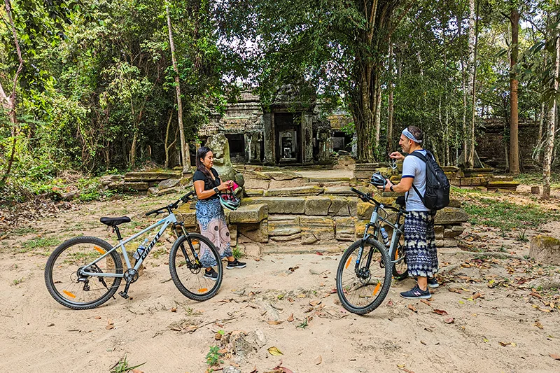 Angkor Sunrise Cycling Tour with Breakfast and Lunch image