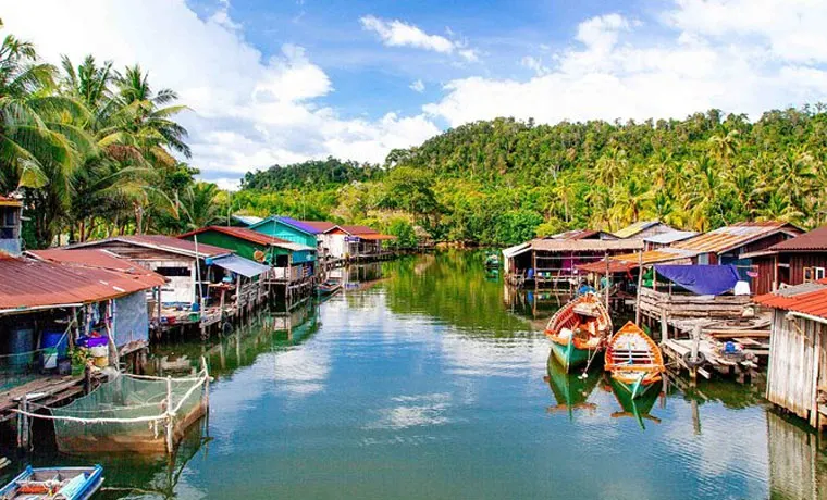 Roluos Group and Floating Village Tour in Siem Reap 4