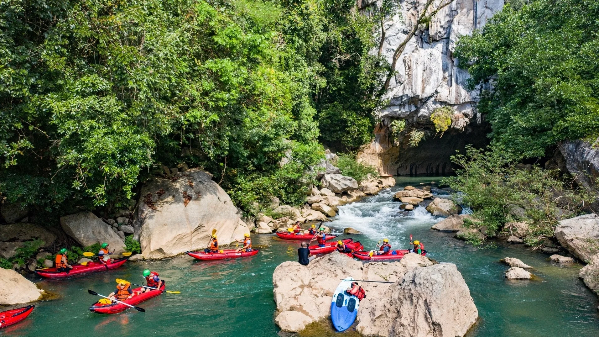 Kong Lor Cave Kayaking image
