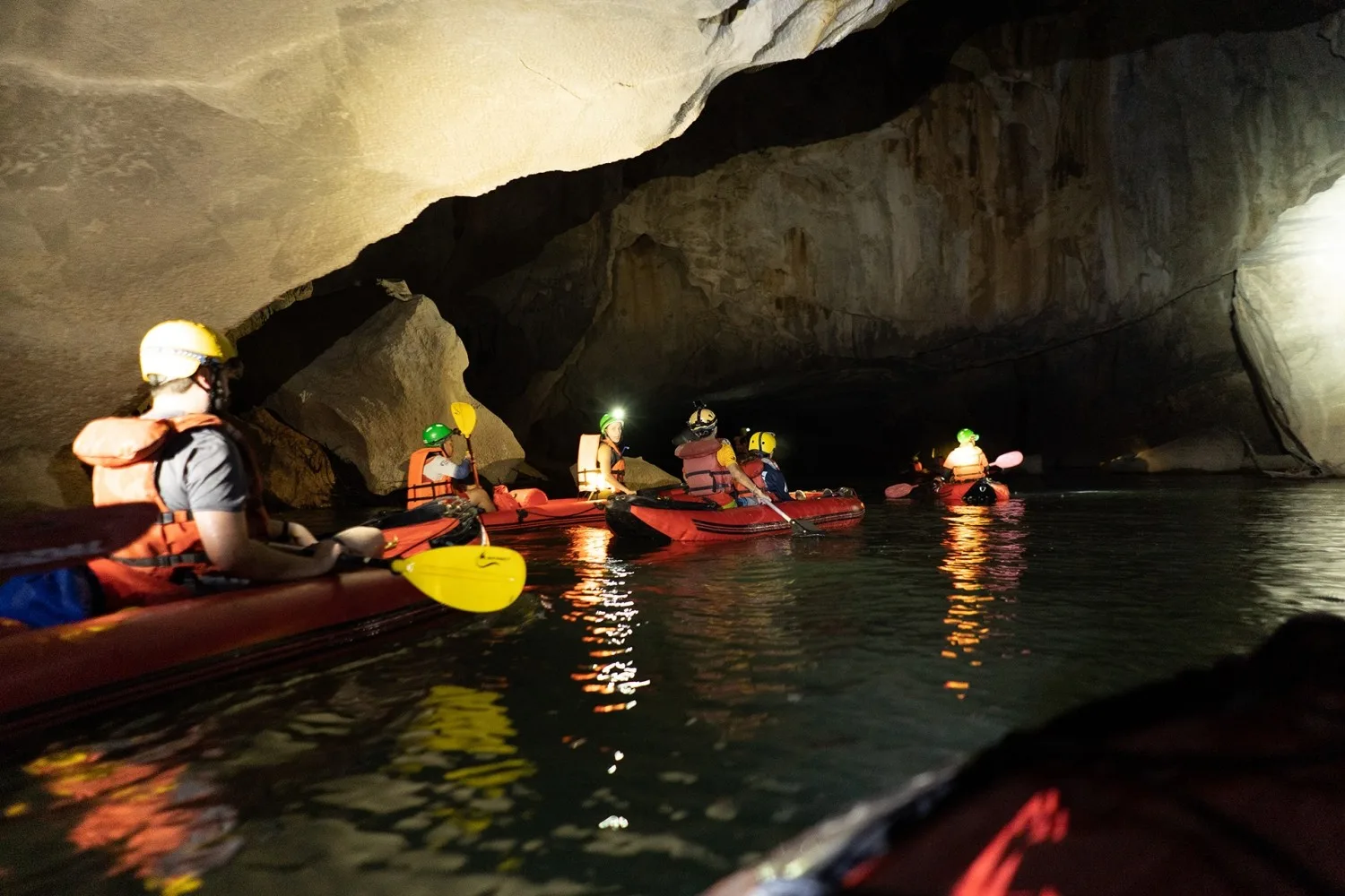 Kong Lor Cave Kayaking 4