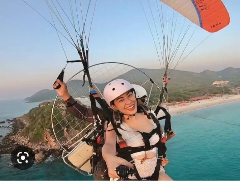 Paramotor Over Vang Vieng 3