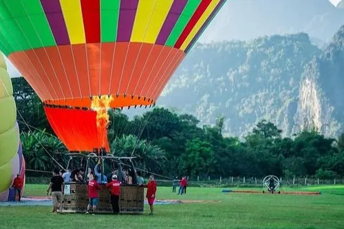 Hot Air Balloon in Vang Vieng 3