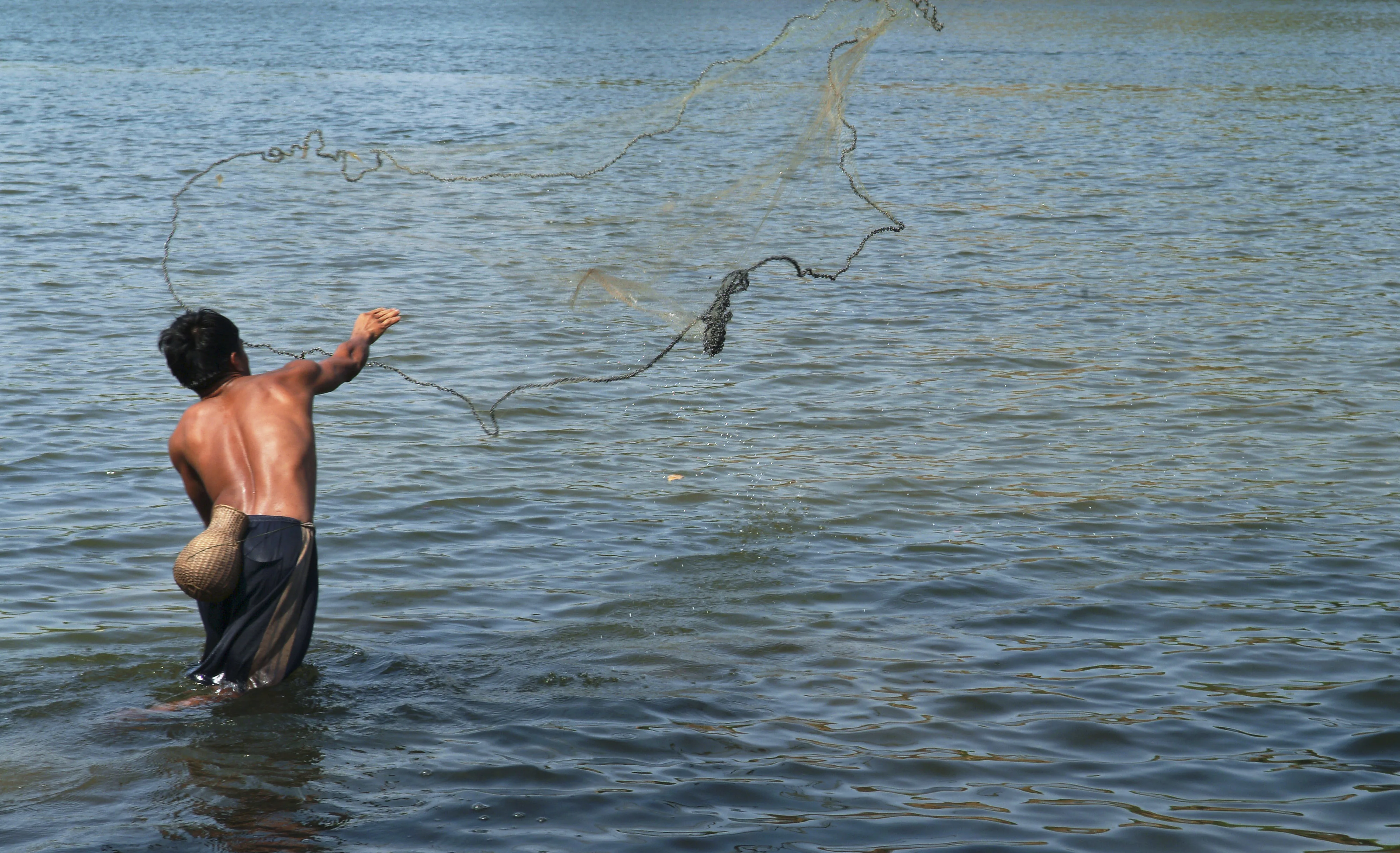 Mekong Fishing Experience and Kuang Si Falls Tour  image