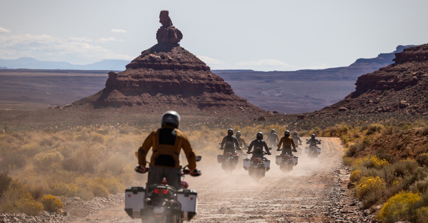 Dainese Expedition Masters|米国西部の過酷な自然で学ぶ、あらゆる状況に対応するライディング技術