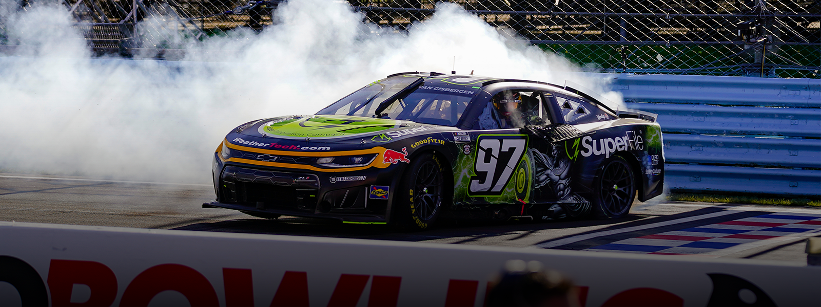 シェーン・ヴァン・ギズバーゲンが2026年NASCAR Cup Seriesワトキンス・グレンで優勝