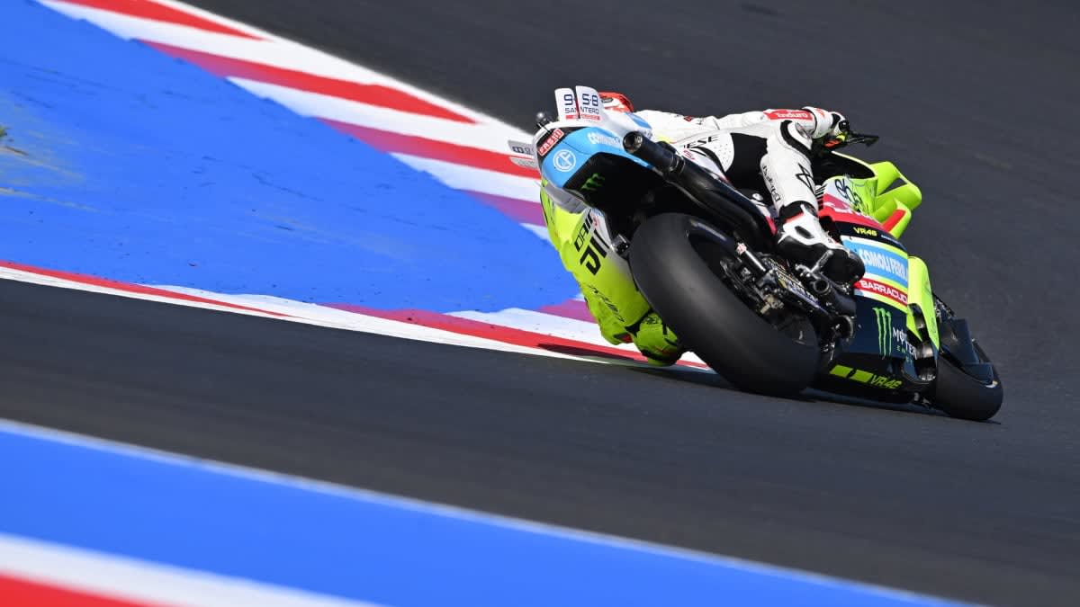 MotoGP™レースで走るファビオ・ディ・ジャンアントニオ