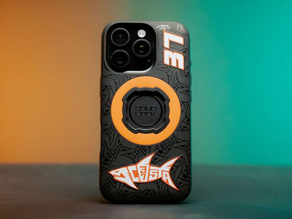 #37デザインのPedro Acosta x Quad Lock Case