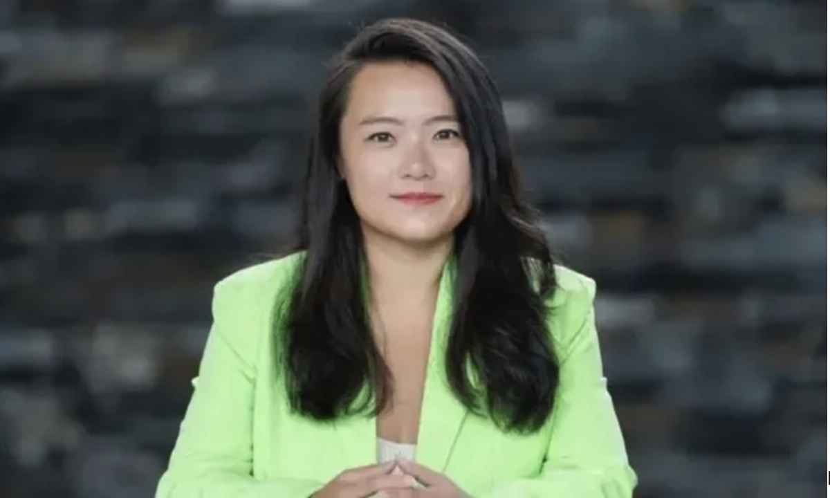 华女16岁来美,边摆地摊边学英文!如今35岁荣登胡润百富榜