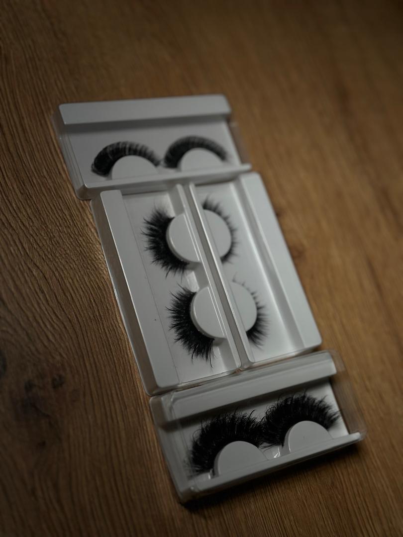 Strip Lashes