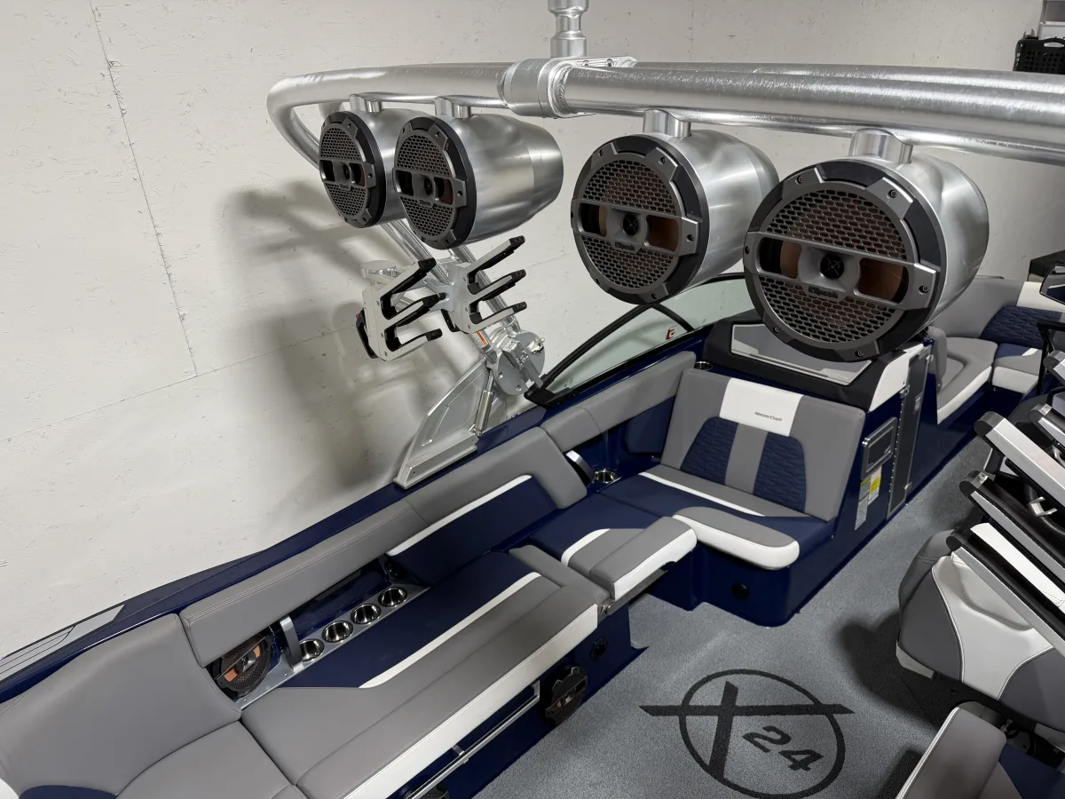 2022 Mastercraft X24 *Clean*