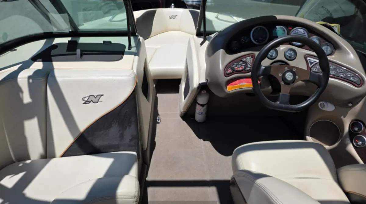 2001 Super Air Nautique 210