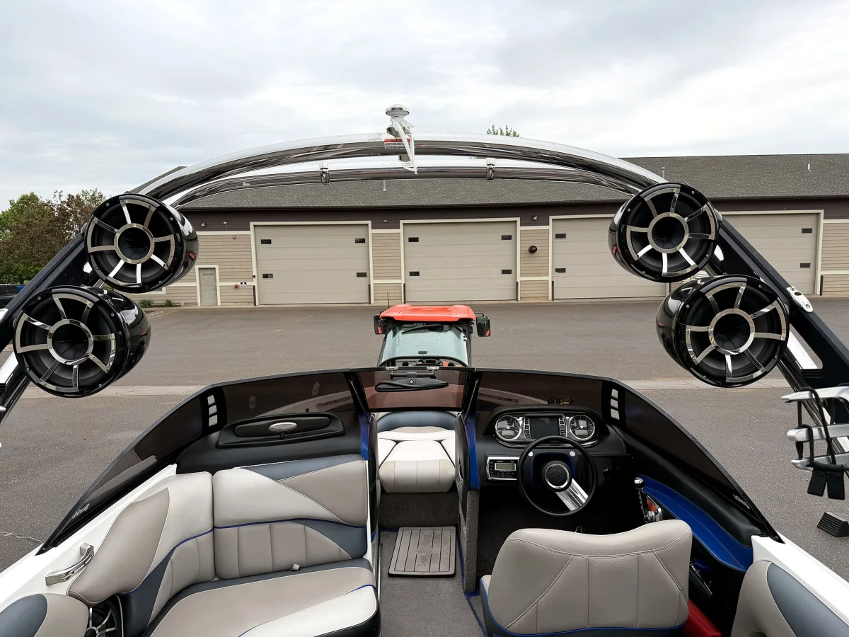 2012 Wakesetter 247 LSV - Great Condition - 345 Hours