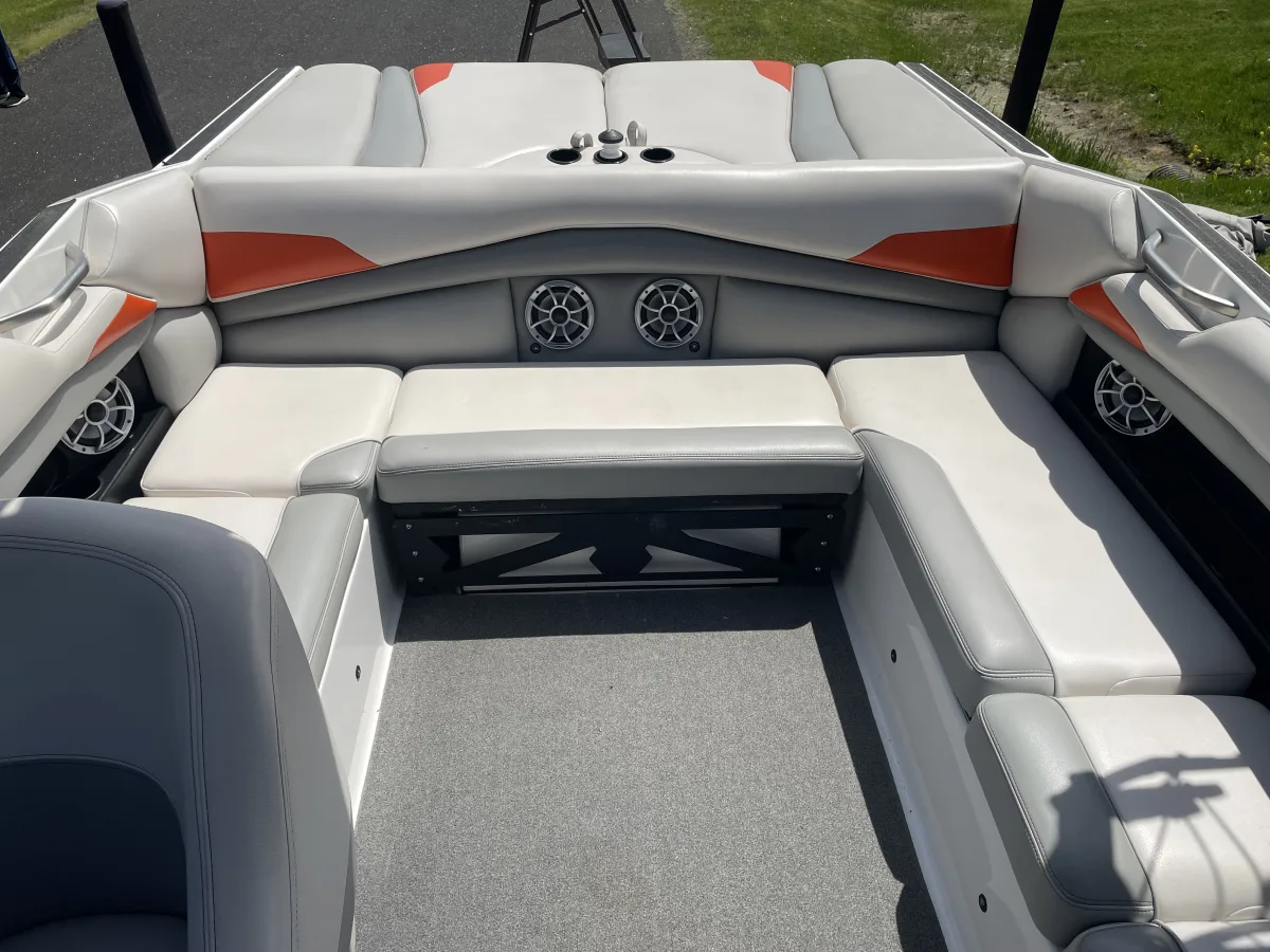 2017 Axis Boats A22