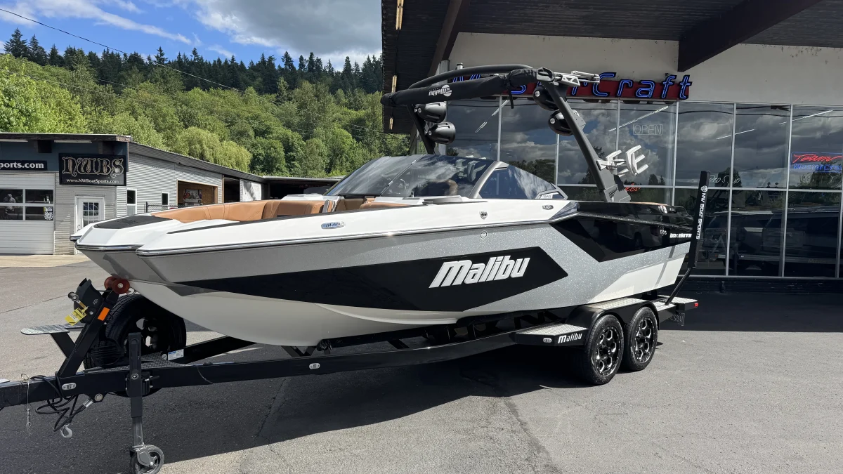 2024-malibu-wakesetter-23-lsv-124150-image0.webp_225357