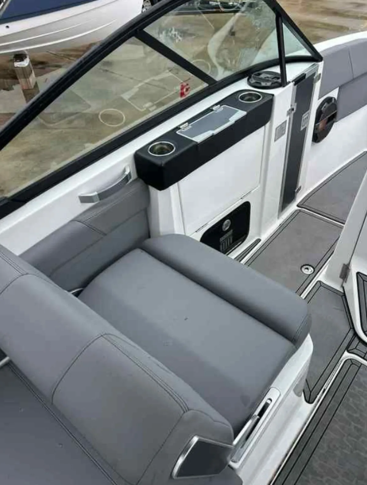 2022-mastercraft-x26-138352-image6.webp_200749