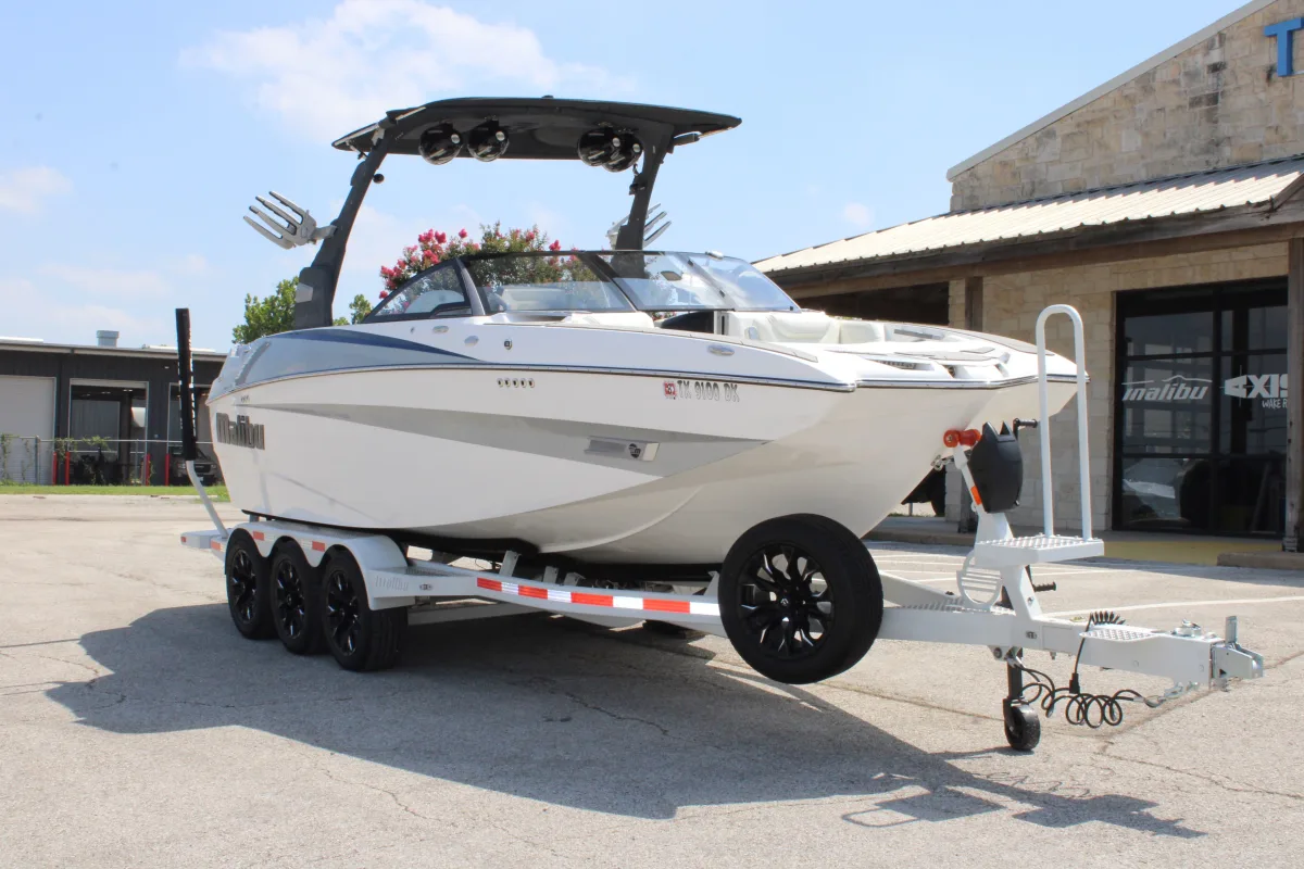 2016 Malibu M235