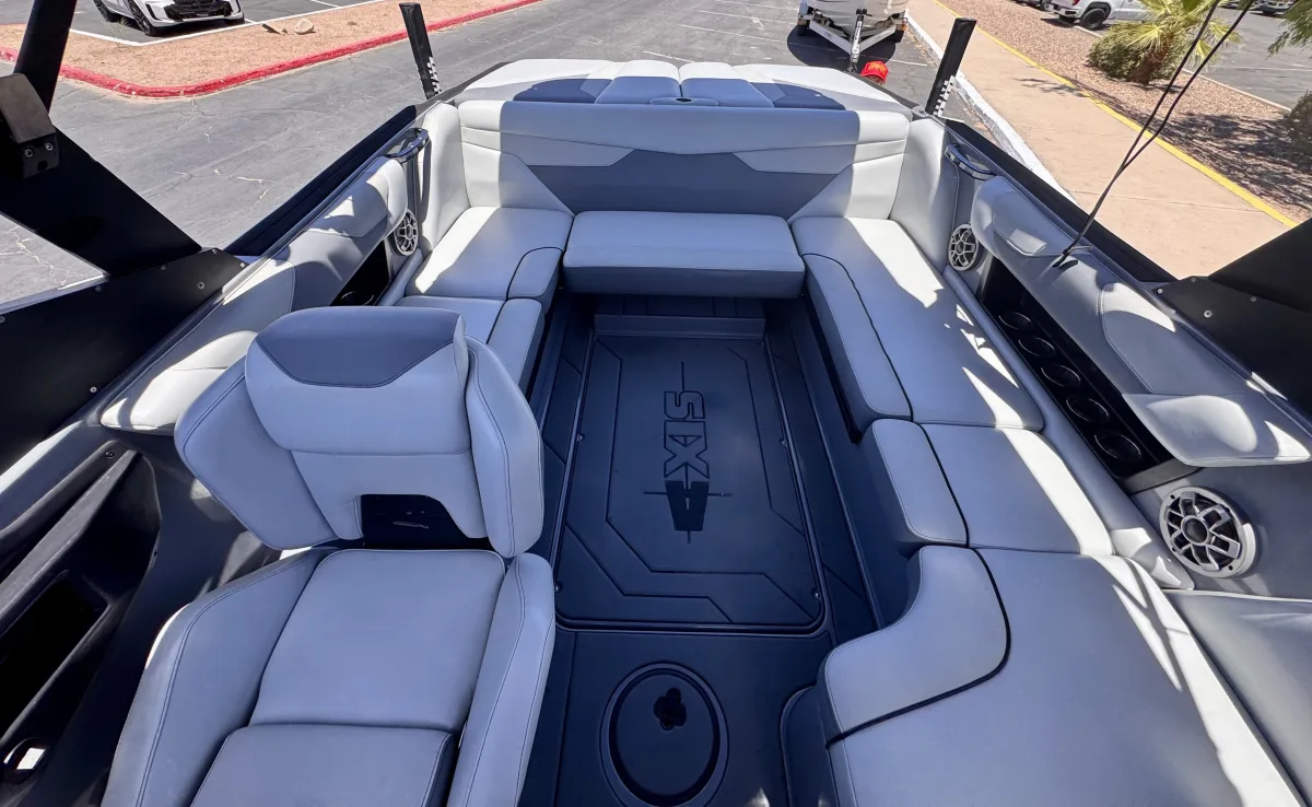 2020 Axis Boats A22
