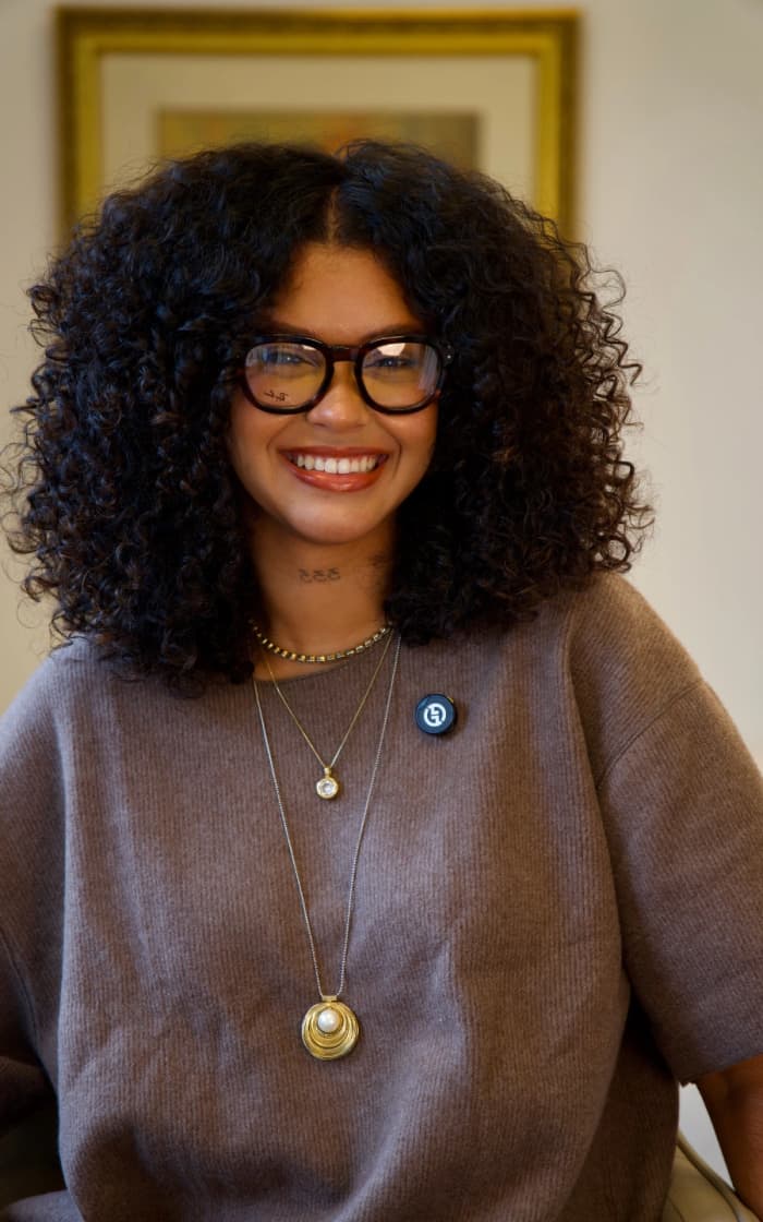 Loren — Especialista em cabelos cacheados