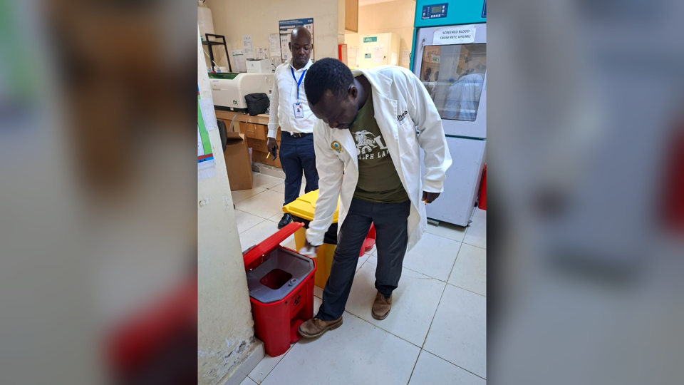 Biomedical laboratory and safe waste handling