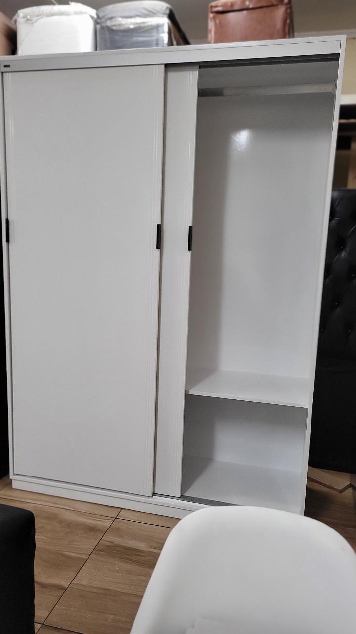 Sliding wardrobe 