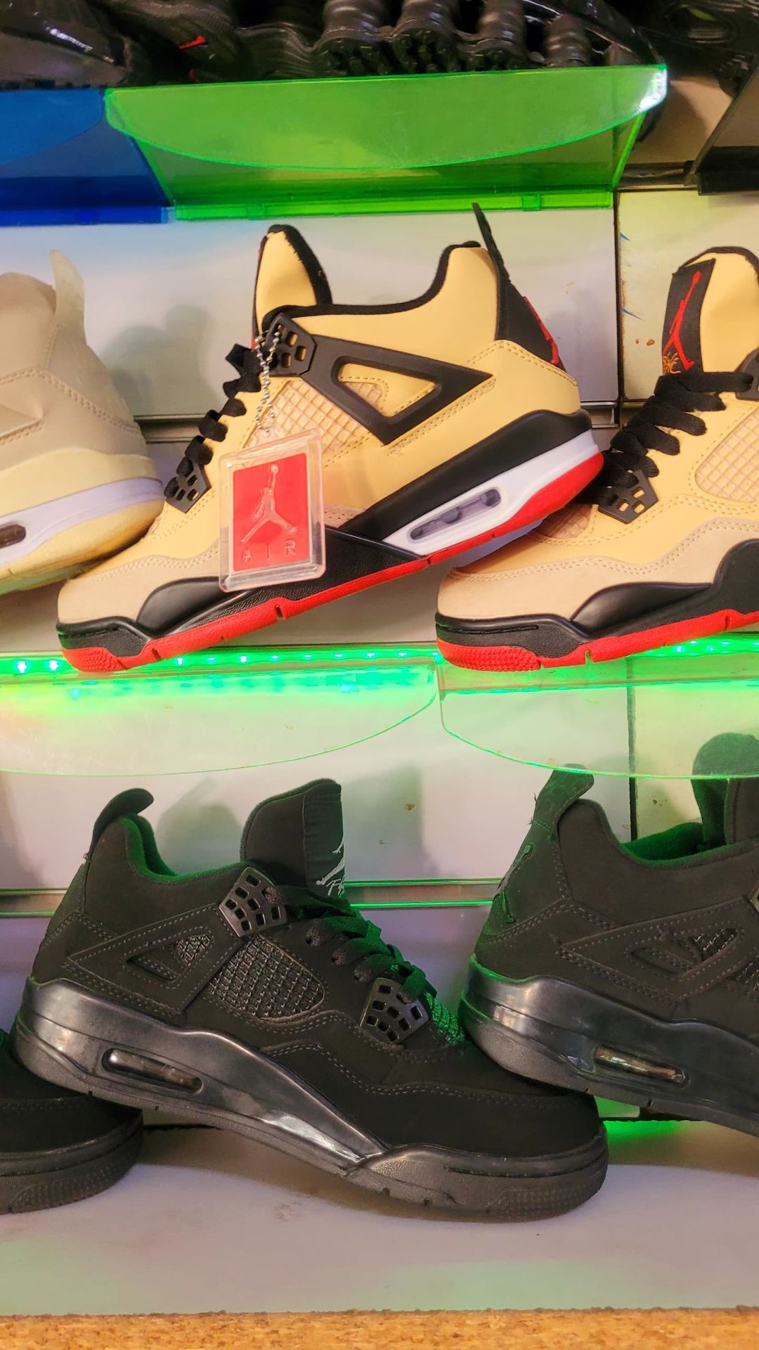 Jordan 4